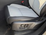 New 2026 Land Rover Range Rover Velar Dynamic SE image 4