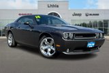 Used 2014 Dodge Challenger SXT image 2