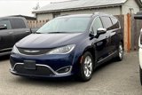 Used 2020 Chrysler Pacifica Limited image 2