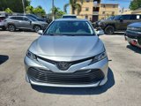 Used 2020 Toyota Camry L image 2