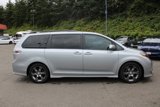 Used 2015 Toyota Sienna SE image 2
