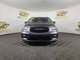 Used 2022 Chrysler Pacifica Touring-L image 2