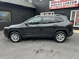 Used 2014 Jeep Cherokee Latitude w/ Cold Weather Group image 2