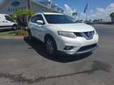 Used 2015 Nissan Rogue SL image 2