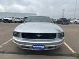 Used 2005 Ford Mustang Deluxe image 2