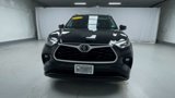 Used 2020 Toyota Highlander XLE image 3