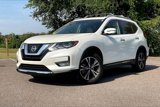 Used 2017 Nissan Rogue SL image 2