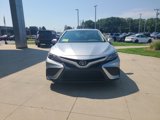 Used 2023 Toyota Camry SE image 2