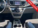 Used 2023 Chrysler Voyager LX image 5