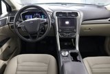 Used 2019 Ford Fusion SE image 2