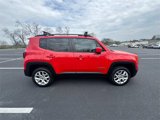 Used 2017 Jeep Renegade Latitude image 4