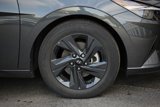 Used 2023 Hyundai Elantra SEL w/ Preferred Accessory Package image 4