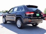 Used 2021 Jeep Grand Cherokee Laredo X image 3