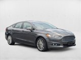 Used 2016 Ford Fusion SE w/ Equipment Group 202A image 3