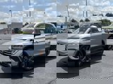 Used 2022 Volkswagen Tiguan SE w/ Panoramic Sunroof Package image 3