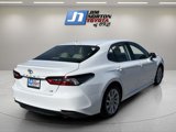Used 2022 Toyota Camry LE image 5