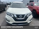 Used 2017 Nissan Rogue SL image 2
