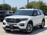Used 2020 Ford Explorer XLT w/ Equipment Group 202A image 2