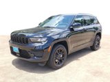 New 2025 Jeep Grand Cherokee Altitude image 3