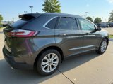 Used 2020 Ford Edge Titanium image 5