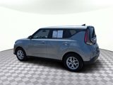 Used 2025 Kia Soul LX w/ LX Technology Package image 5