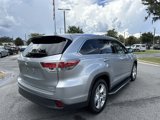Used 2016 Toyota Highlander Limited image 3