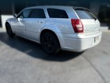 Used 2005 Dodge Magnum SE image 3