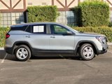 Used 2024 GMC Terrain SLE image 4