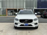 Used 2020 Volvo XC60 T6 Momentum image 3