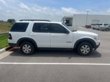 Used 2007 Ford Explorer XLT image 2