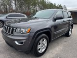 Used 2017 Jeep Grand Cherokee Laredo w/ Quick Order Package 2BE image 2
