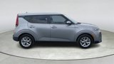 Used 2022 Kia Soul S image 2