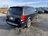 Used 2017 Dodge Grand Caravan SXT image 3