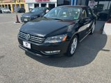 Used 2012 Volkswagen Passat 3.6 SE image 2