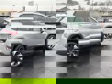 New 2025 Volkswagen Taos SE image 4