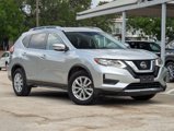 Used 2020 Nissan Rogue SV image 2