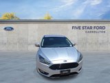 Used 2018 Ford Focus SE w/ SE Appearance Package image 4
