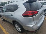 Used 2019 Nissan Rogue SV image 4