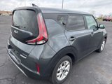 Used 2023 Kia Soul LX w/ LX Technology Package image 4
