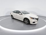 Used 2022 Nissan Altima 2.5 S image 2