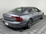 Used 2018 Volvo S90 T6 Momentum image 5