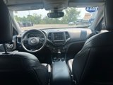 Used 2023 Jeep Cherokee Altitude Lux image 2