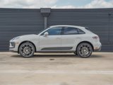 Certified 2023 Porsche Macan image 2