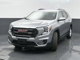 Used 2024 GMC Terrain SLE w/ Driver Convenience Package image 3