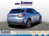 Used 2021 Ford Escape SE w/ SE Sport Appearance Package image 4