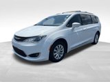 Used 2018 Chrysler Pacifica Touring-L image 3