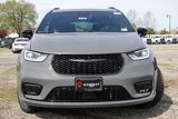 New 2025 Chrysler Pacifica Limited w/ Uconnect Theater Family Group image 3