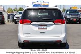Used 2019 Chrysler Pacifica Touring-L image 3