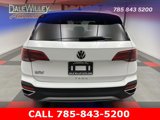 Used 2022 Volkswagen Taos SE image 5