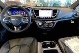 New 2025 Chrysler Pacifica Select image 5